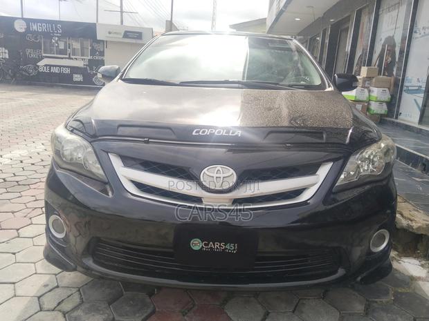 Toyota Corolla 2012 Black