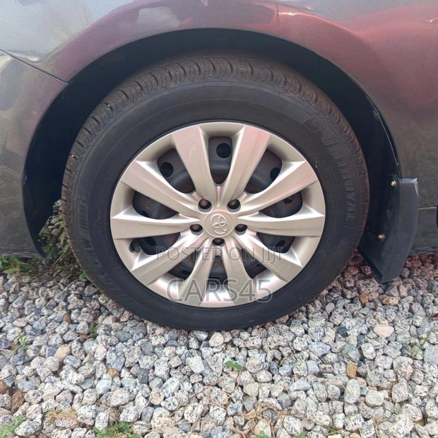Toyota Corolla 2012 Gray