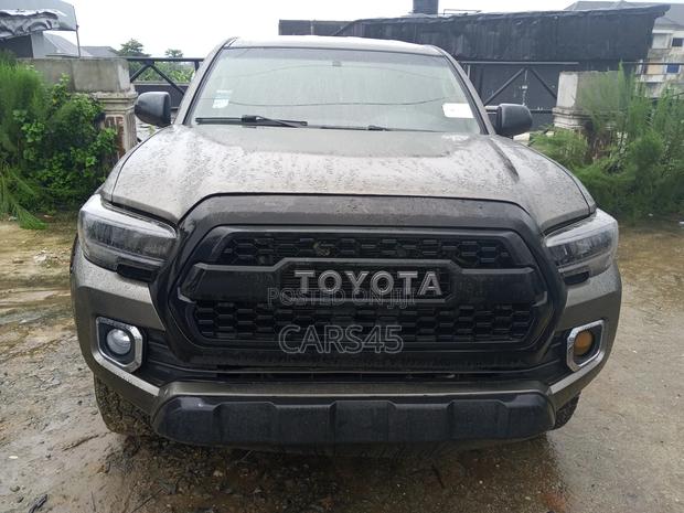 Toyota Tacoma Double Cab V6 Automatic 2012 Brown