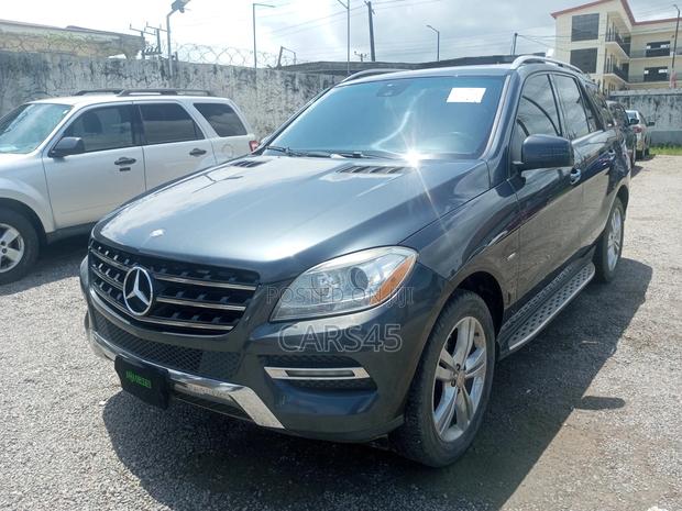 Mercedes-Benz M Class 2012 Gray