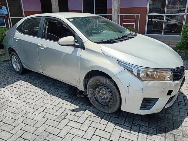 Toyota Corolla 2014 Silver