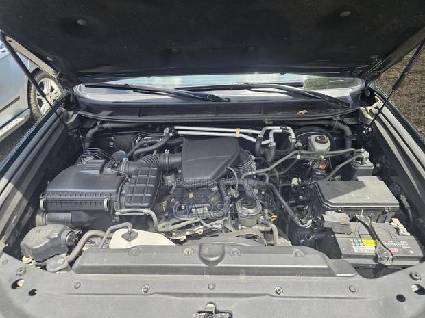 Toyota Land Cruiser Prado 2022 Black