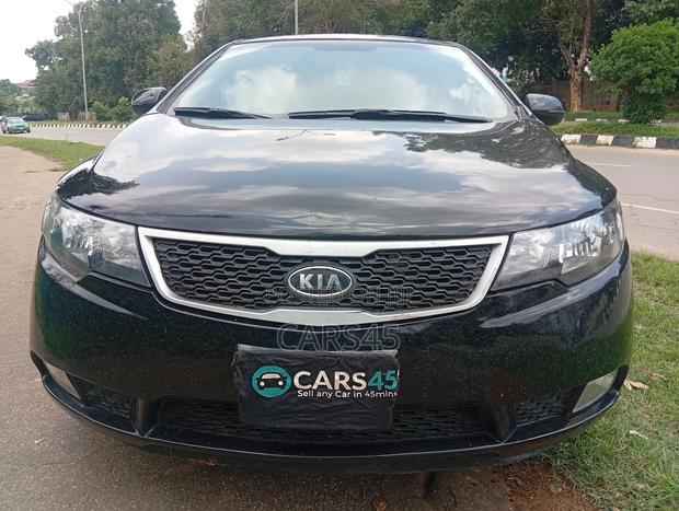 Kia Cerato 2011 Black