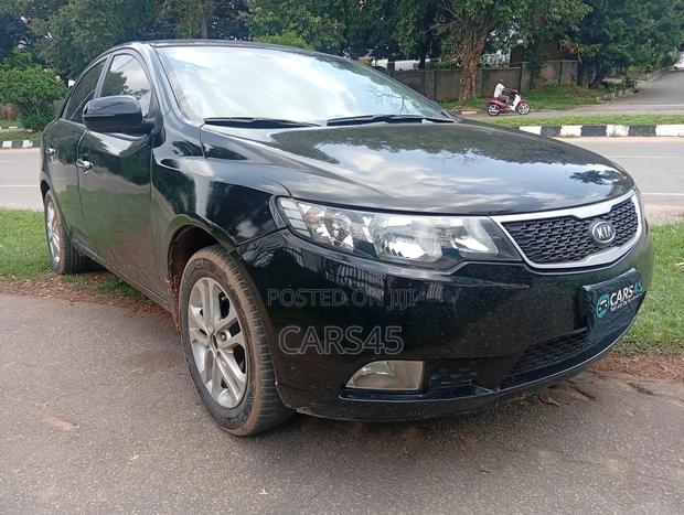 Kia Cerato 2011 Black