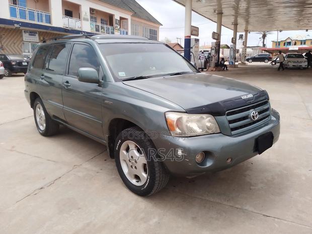 Toyota Highlander 2004 Green