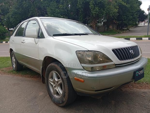 Lexus RX 2000 White