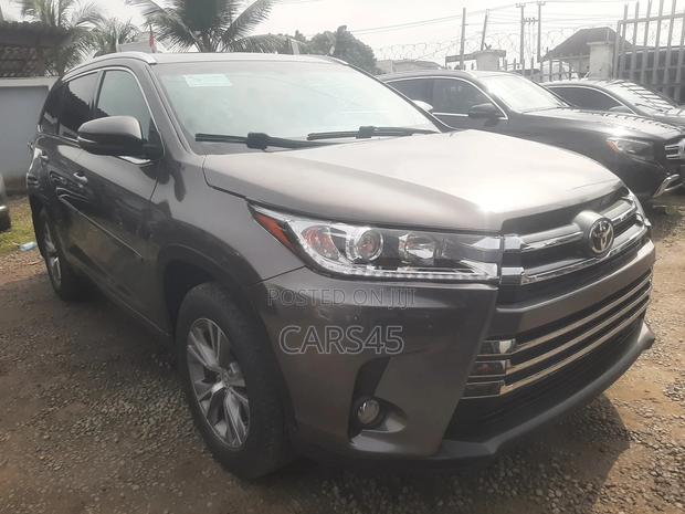 Toyota Highlander 2015 Gray