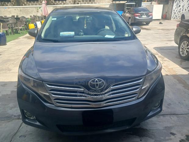 Toyota Venza AWD 2010 Gray
