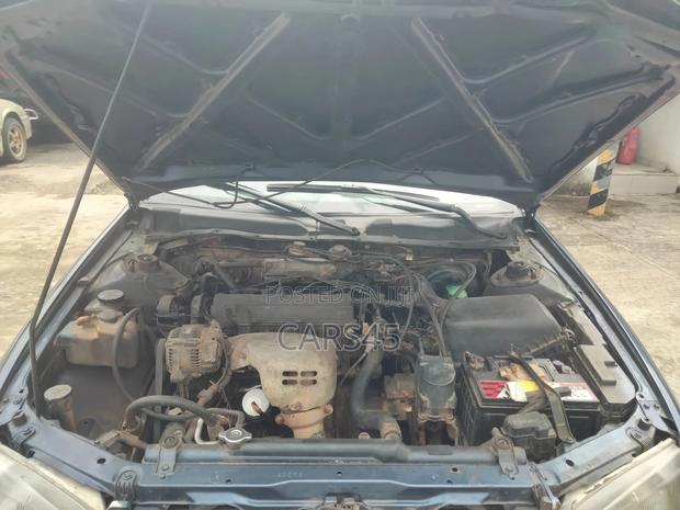 Toyota Camry 1997 Blue