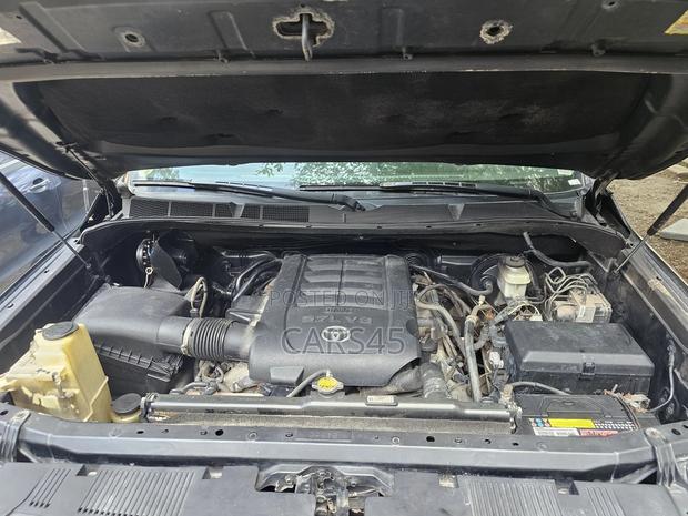 Toyota Tundra 2014 Black
