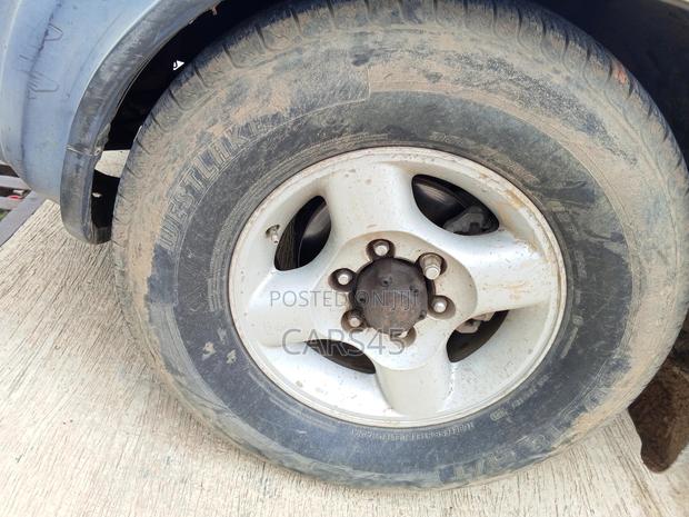 Nissan Xterra 2002 Silver
