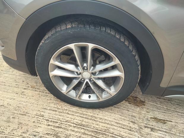 Hyundai Santa Fe 2018 Gray