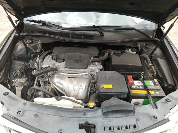 Toyota Camry 2014 Brown