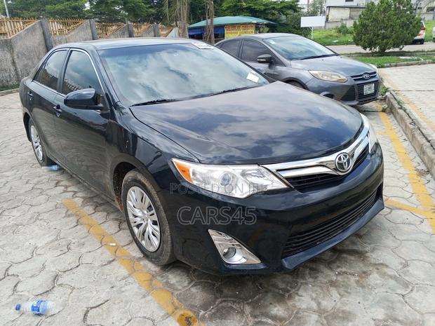 Toyota Camry 2014 Brown