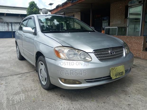 Toyota Corolla 2005 Silver