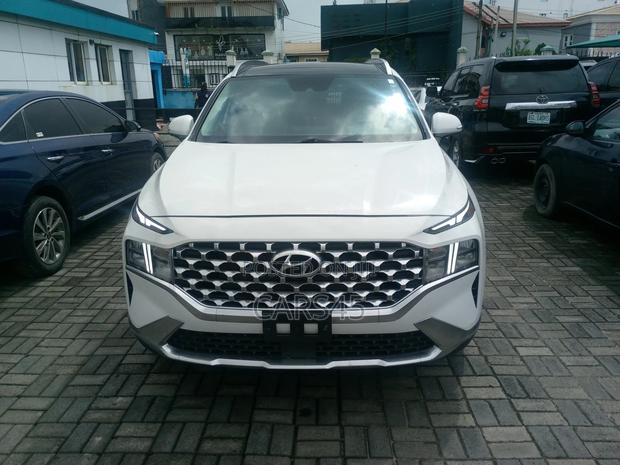 Hyundai Santa Fe 2021 White