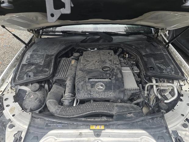 Mercedes-Benz C300 2016 White
