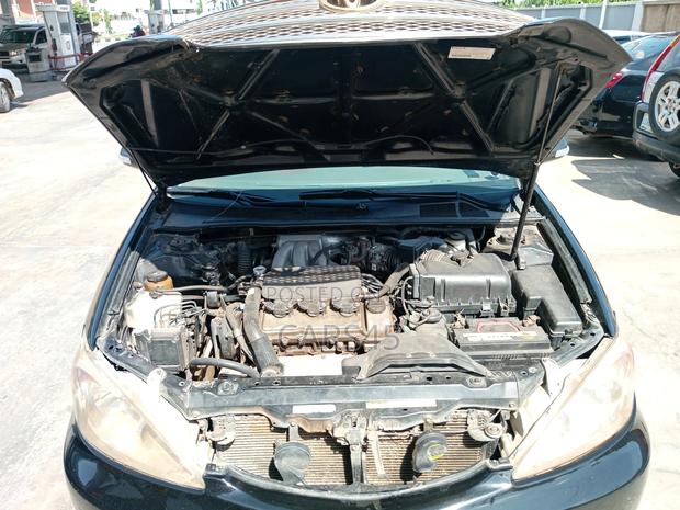 Toyota Camry 2002 Black