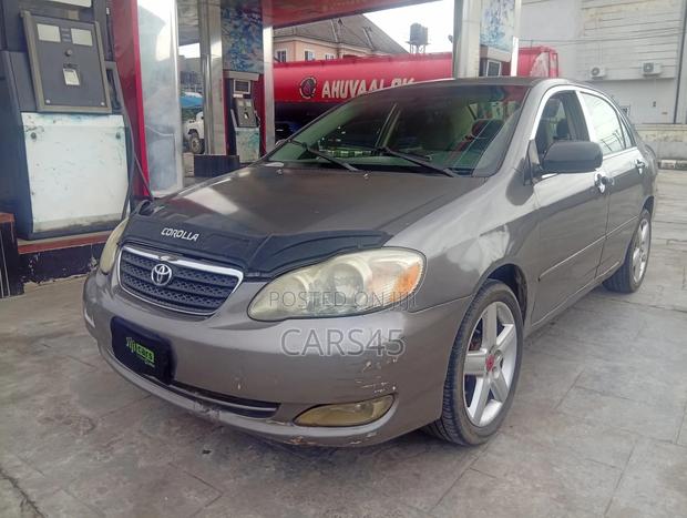 Toyota Corolla 2006 Gray