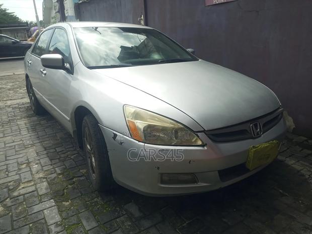 Honda Accord 2007 Silver