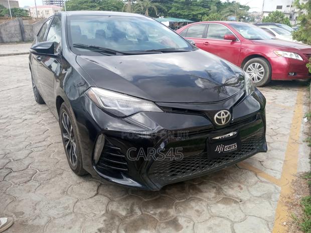 Toyota Corolla 2016 Black