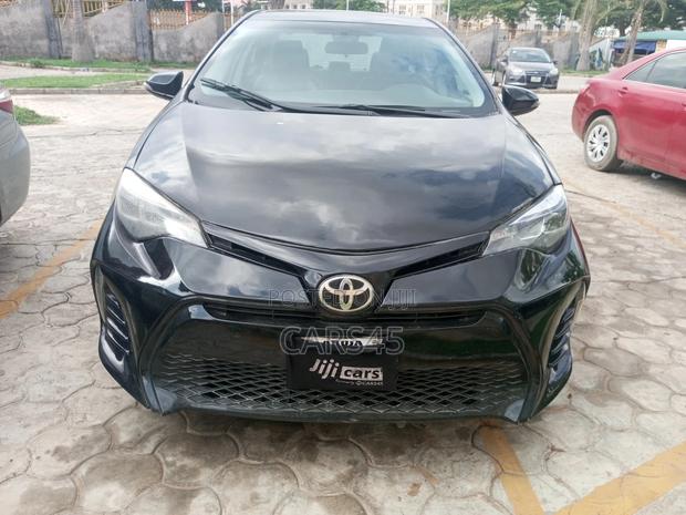 Toyota Corolla 2016 Black