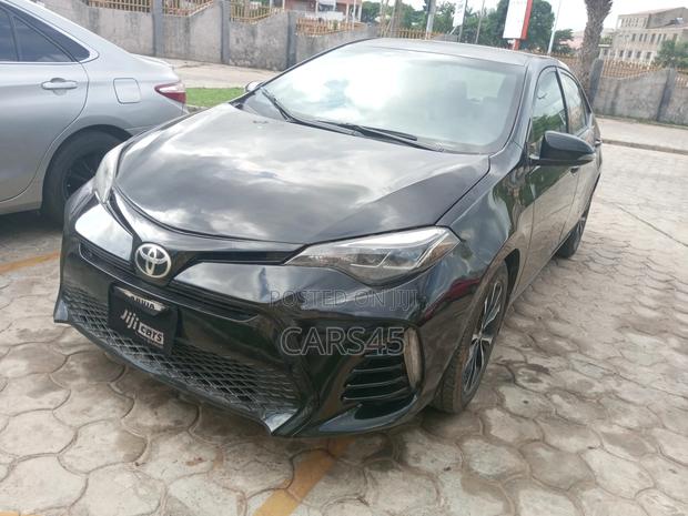 Toyota Corolla 2016 Black