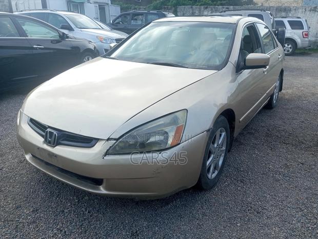 Honda Accord 2003 Gold
