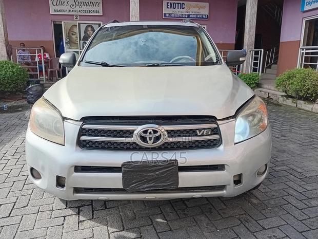 Toyota RAV4 2007 Silver