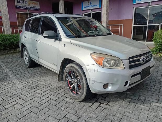 Toyota RAV4 2007 Silver