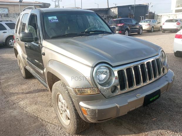 Jeep Liberty 2006 Brown