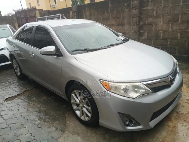 Toyota Camry 2014 Silver