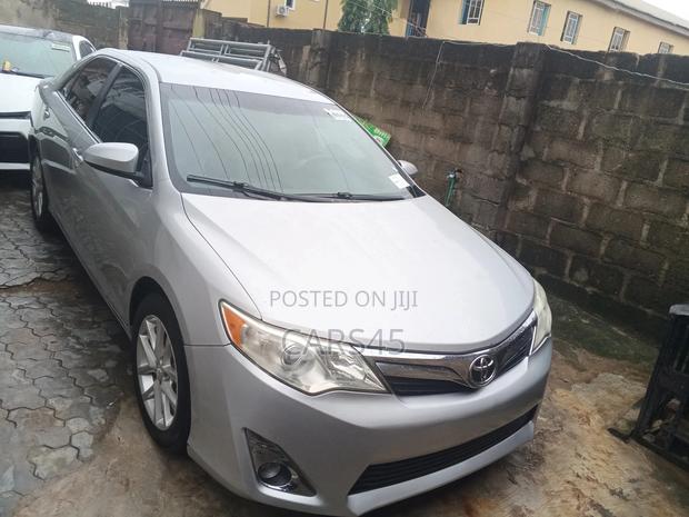 Toyota Camry 2014 Silver