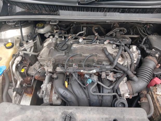 Toyota Verso 1.8 2013 Silver