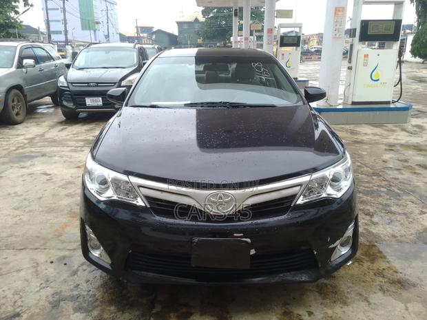 Toyota Camry 2014 Gray