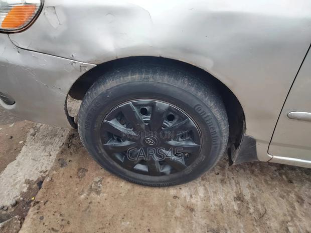 Toyota Corolla 2006 Silver