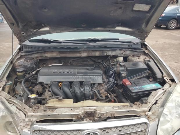 Toyota Corolla 2006 Silver