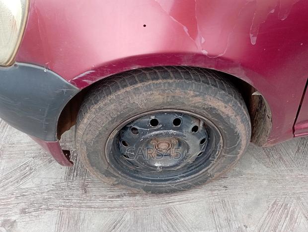 Toyota Yaris 2002 Burgandy