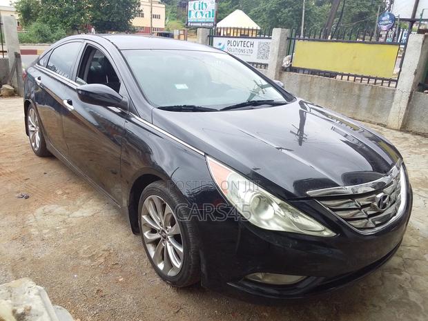 Hyundai Sonata 2012 Black