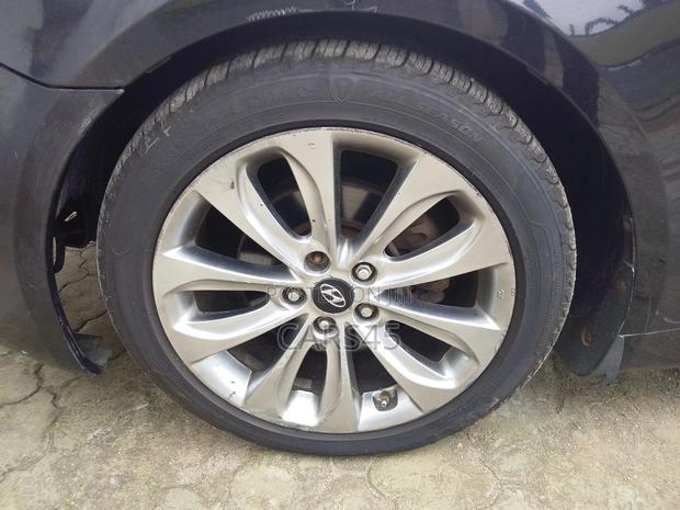 Hyundai Sonata 2012 Black