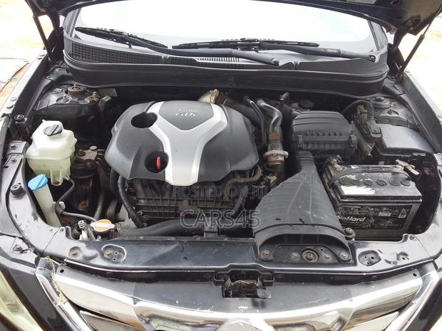 Hyundai Sonata 2012 Black