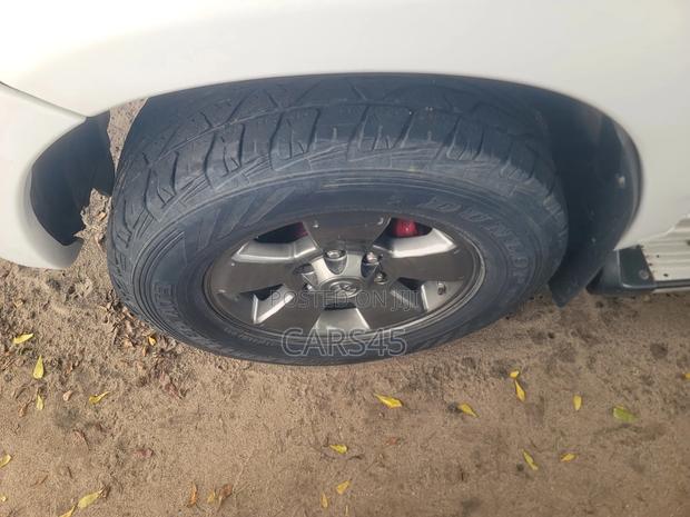 Toyota Hilux 2008 White