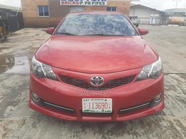 Toyota Camry 2012 Red