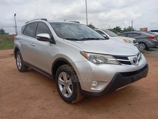 Toyota RAV4 2015 Silver