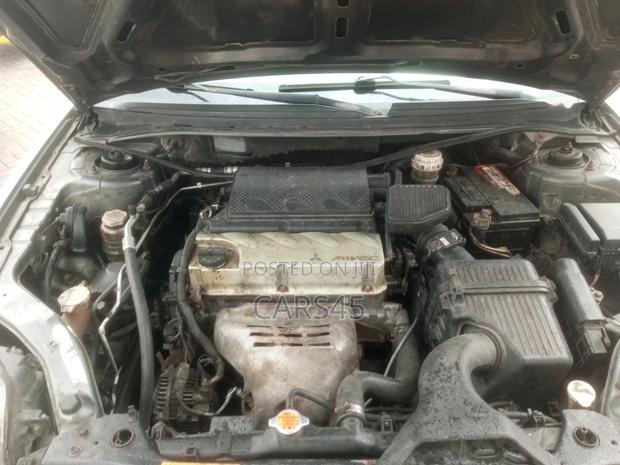 Mitsubishi Galant 2006 Gray