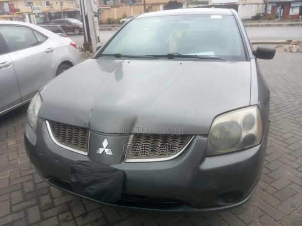 Mitsubishi Galant 2006 Gray