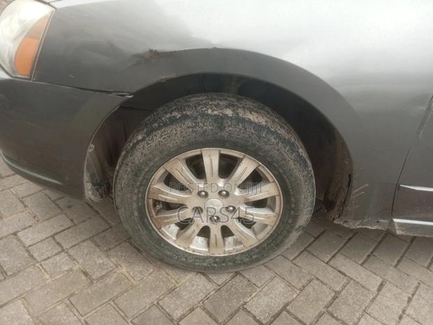 Mitsubishi Galant 2006 Gray