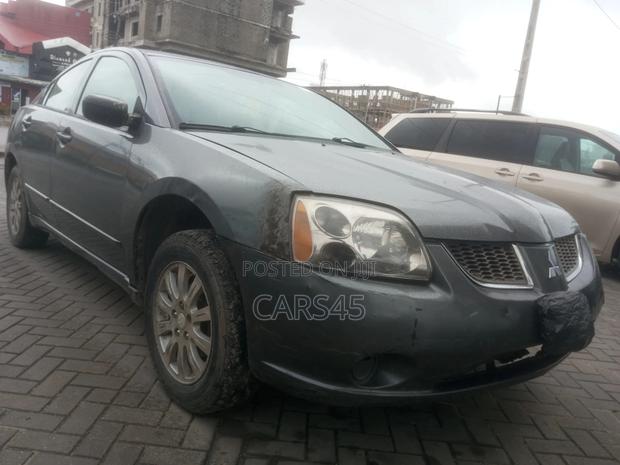 Mitsubishi Galant 2006 Gray