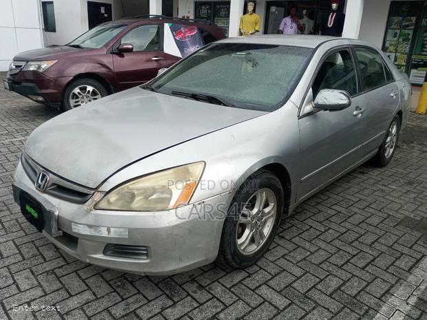 Honda Accord 2006 Silver