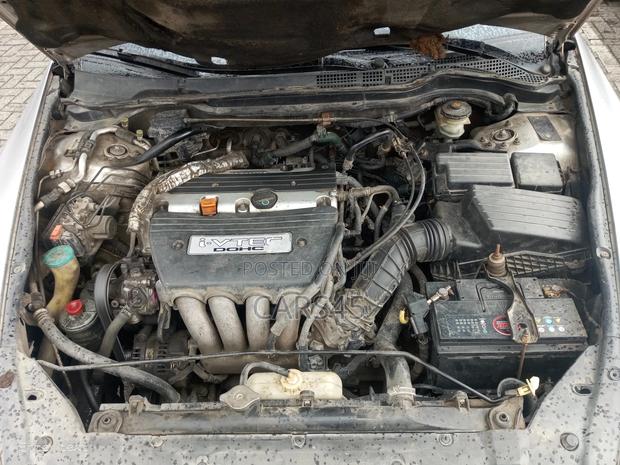 Honda Accord 2006 Silver